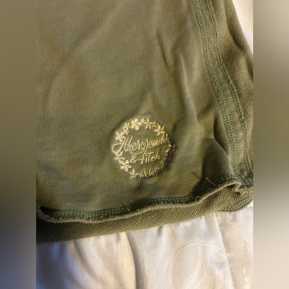 Abercrombie & fitch rare skirt